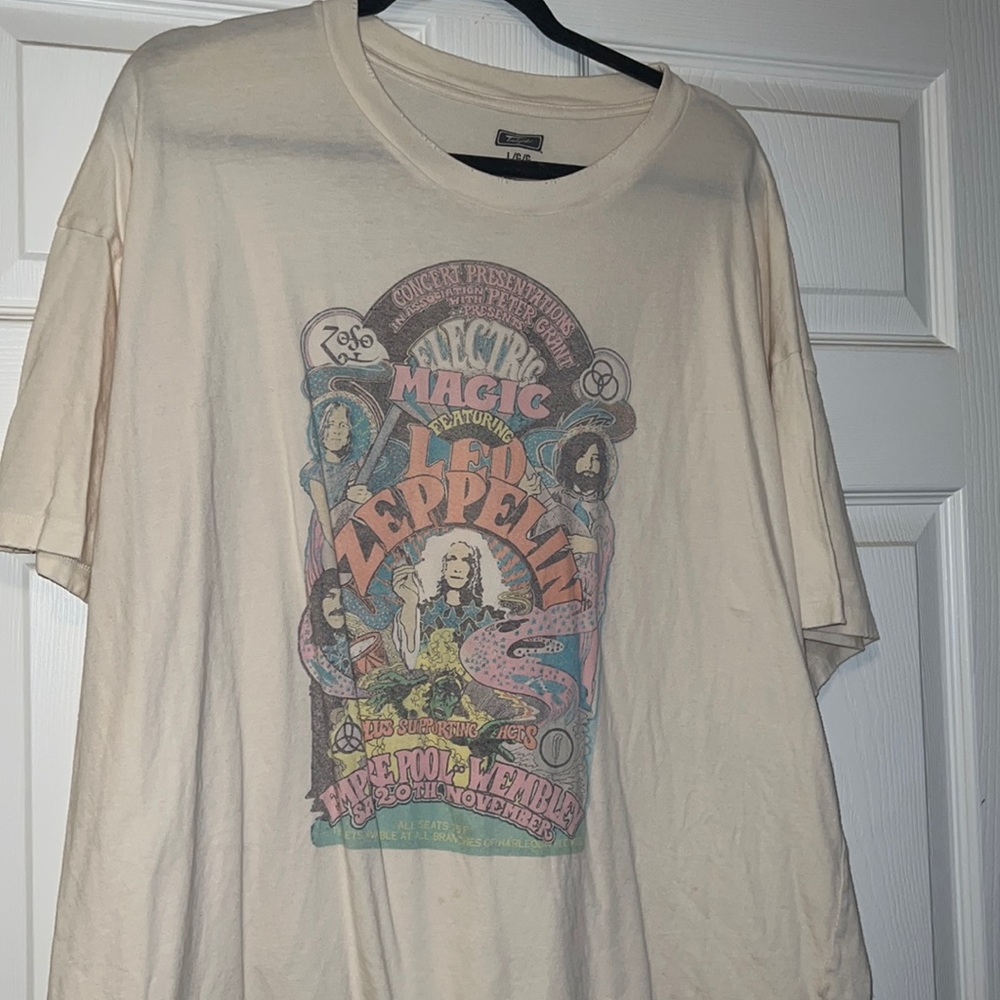 Oversized band tee